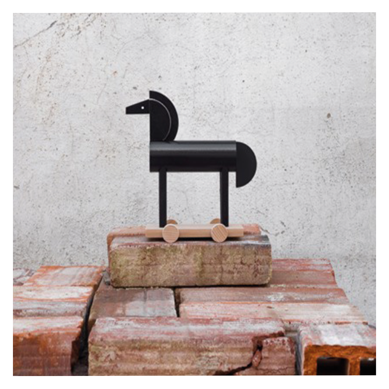 Kutulu Wooden Wooden Noxus Horse - Black