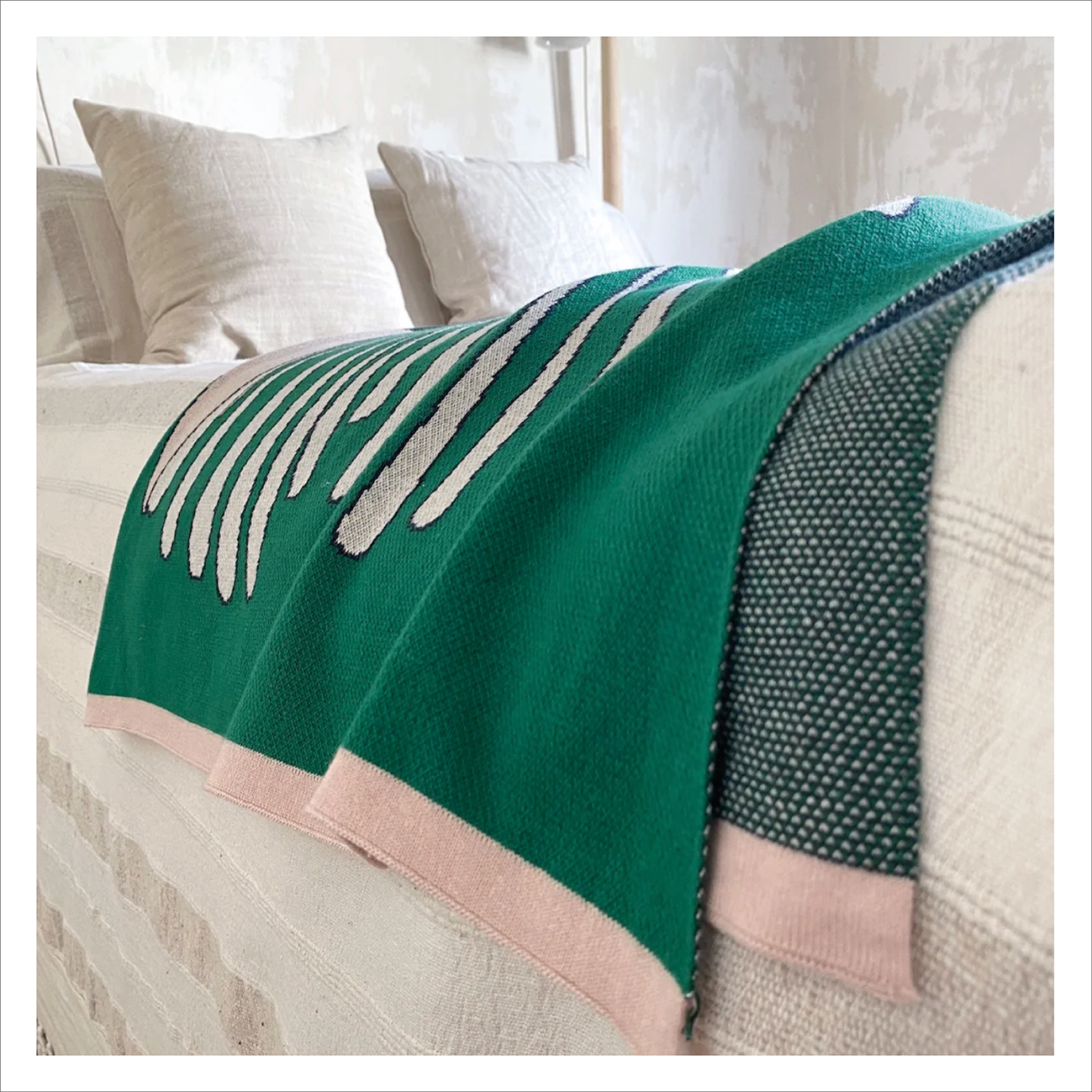 Sophie Home - Green Bud Throw